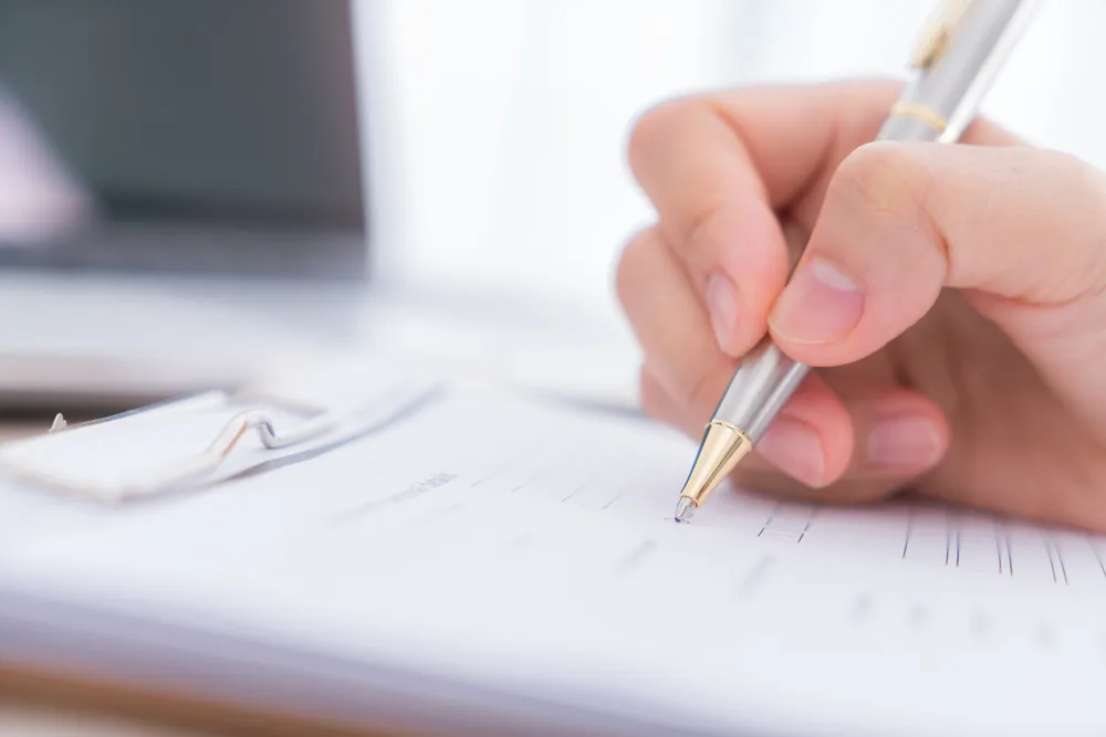 許可取得と更新の流れ