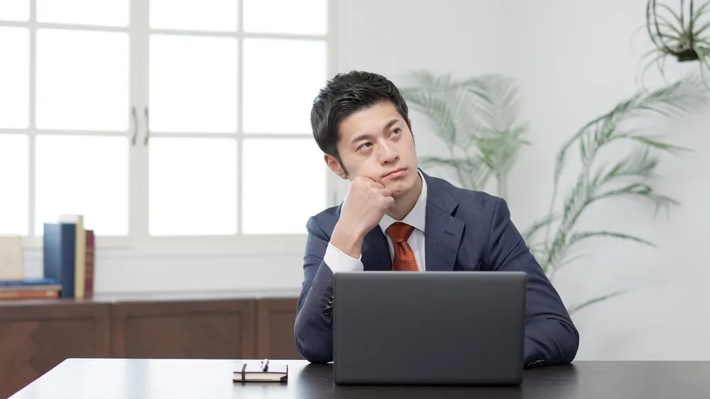 現場監督の業務負荷が増大する構造的要因