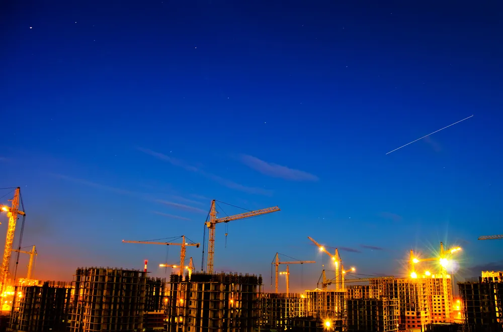 建設業界における夜勤手当の相場と実態