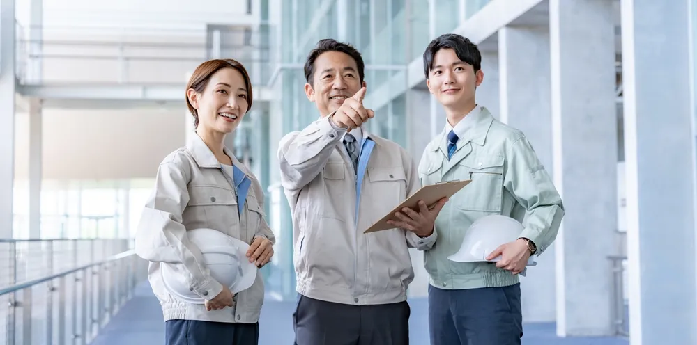 建築施工管理技士の年収は平均633万円。全国平均との比較