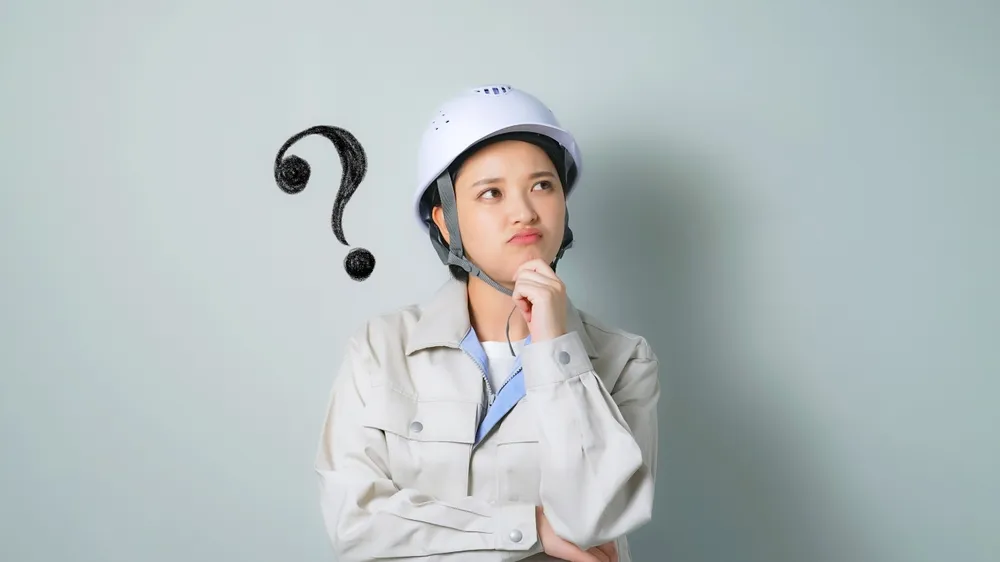 建設事務は本当に「きつい」？データで見る業界のリアル