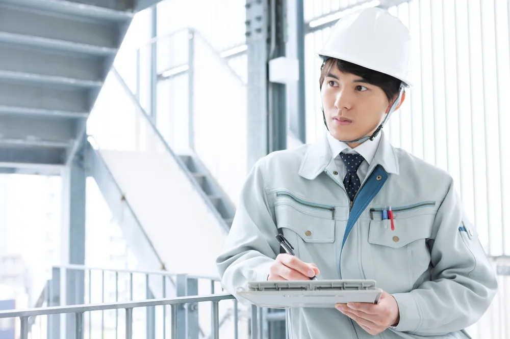 施工管理とは？仕事の定義・法的役割と現場監督との違い