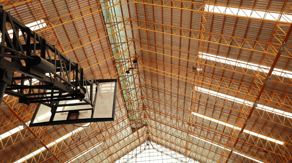 実例3:体育館の屋根|柱をなくし「大空間」を生み出す魔法
